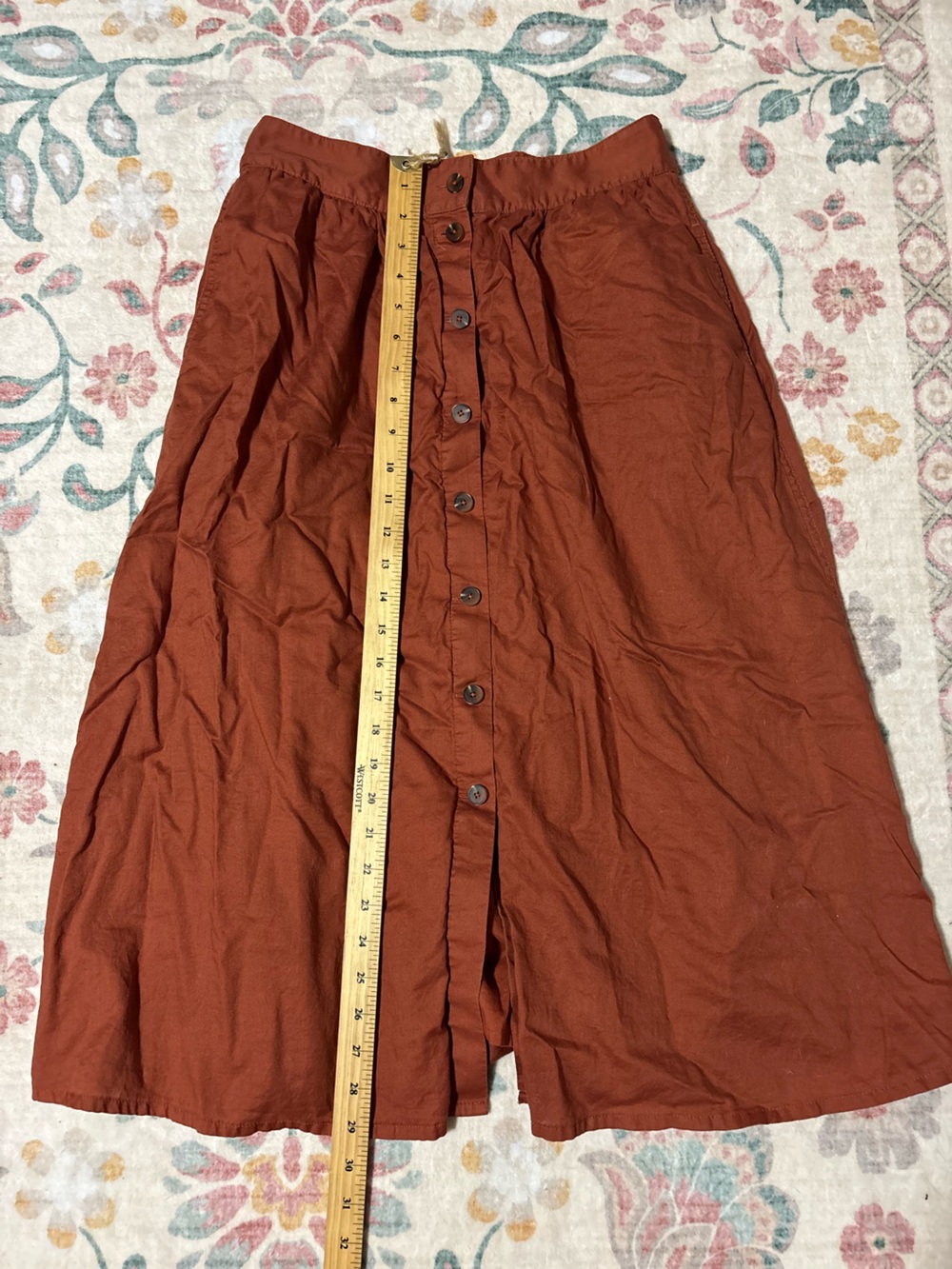 Madewell Button-Front Midi Skirt in Rust - Picture 3 of 6